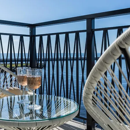 Bulwar Zachodzacego Slonca Apartment With Sea View Darlowo By Renters Darlowko Exterior photo