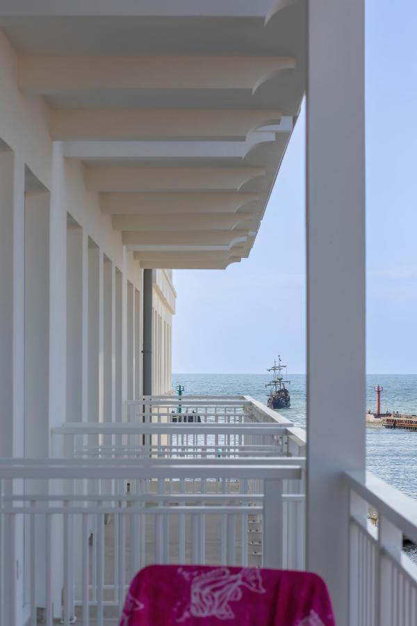 Bulwar Zachodzacego Slonca With Sea View Darlowo By Renters Darlowko