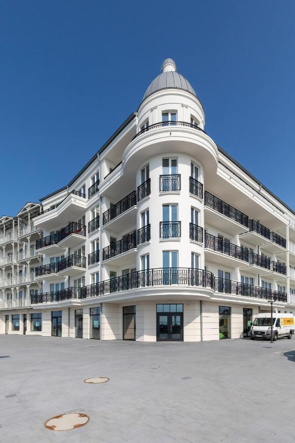Bulwar Zachodzacego Slonca With Sea View Darlowo By Renters Apartment