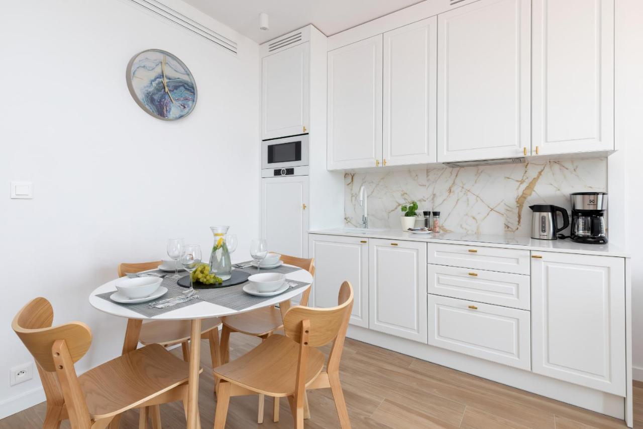 Bulwar Zachodzacego Slonca With Sea View Darlowo By Renters * Darlowko