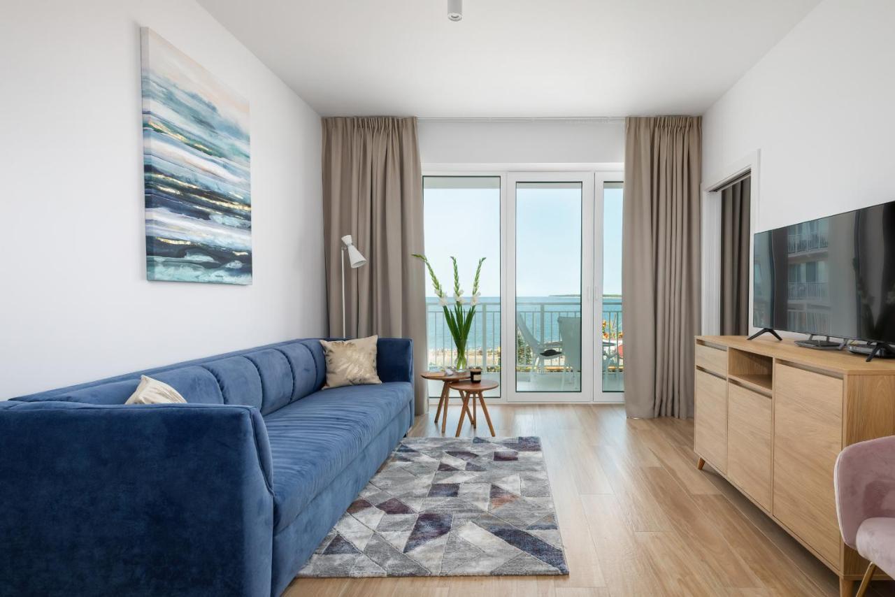 Apartment Bulwar Zachodzacego Slonca With Sea View Darlowo By Renters