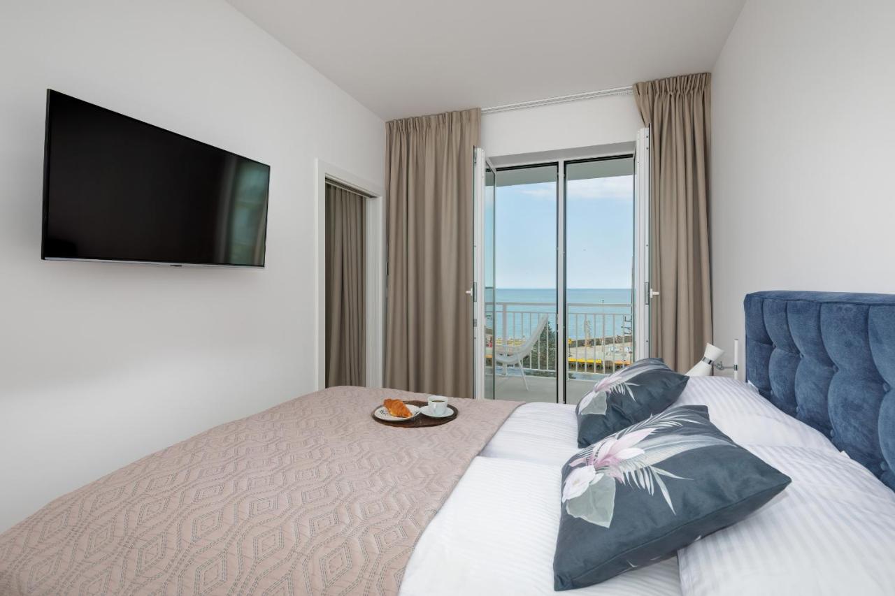 Bulwar Zachodzacego Slonca With Sea View Darlowo By Renters Darlowko