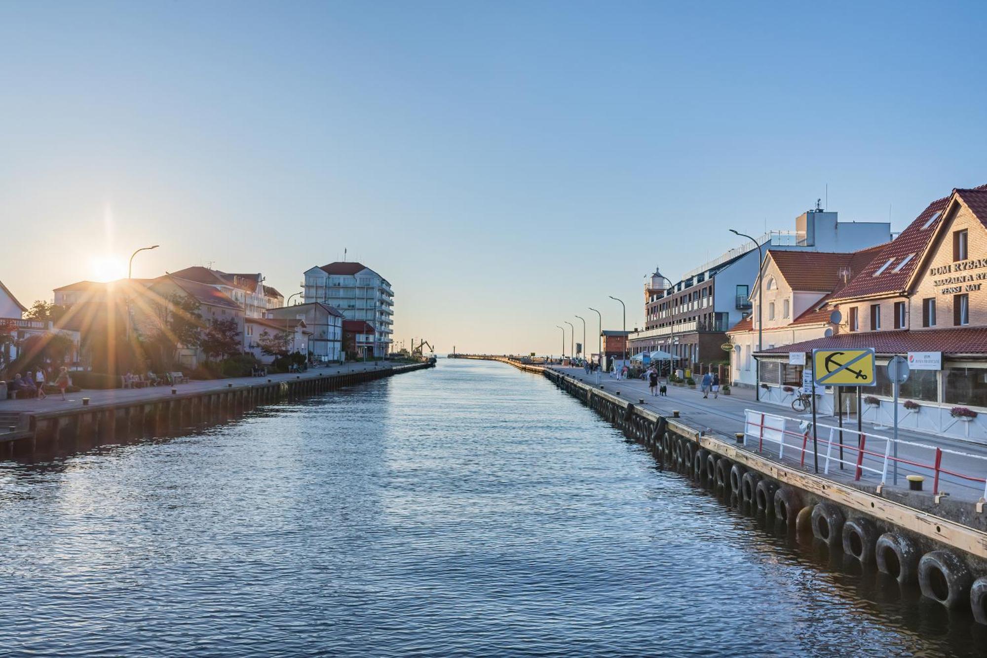 Bulwar Zachodzacego Slonca With Sea View Darlowo By Renters Apartmán *