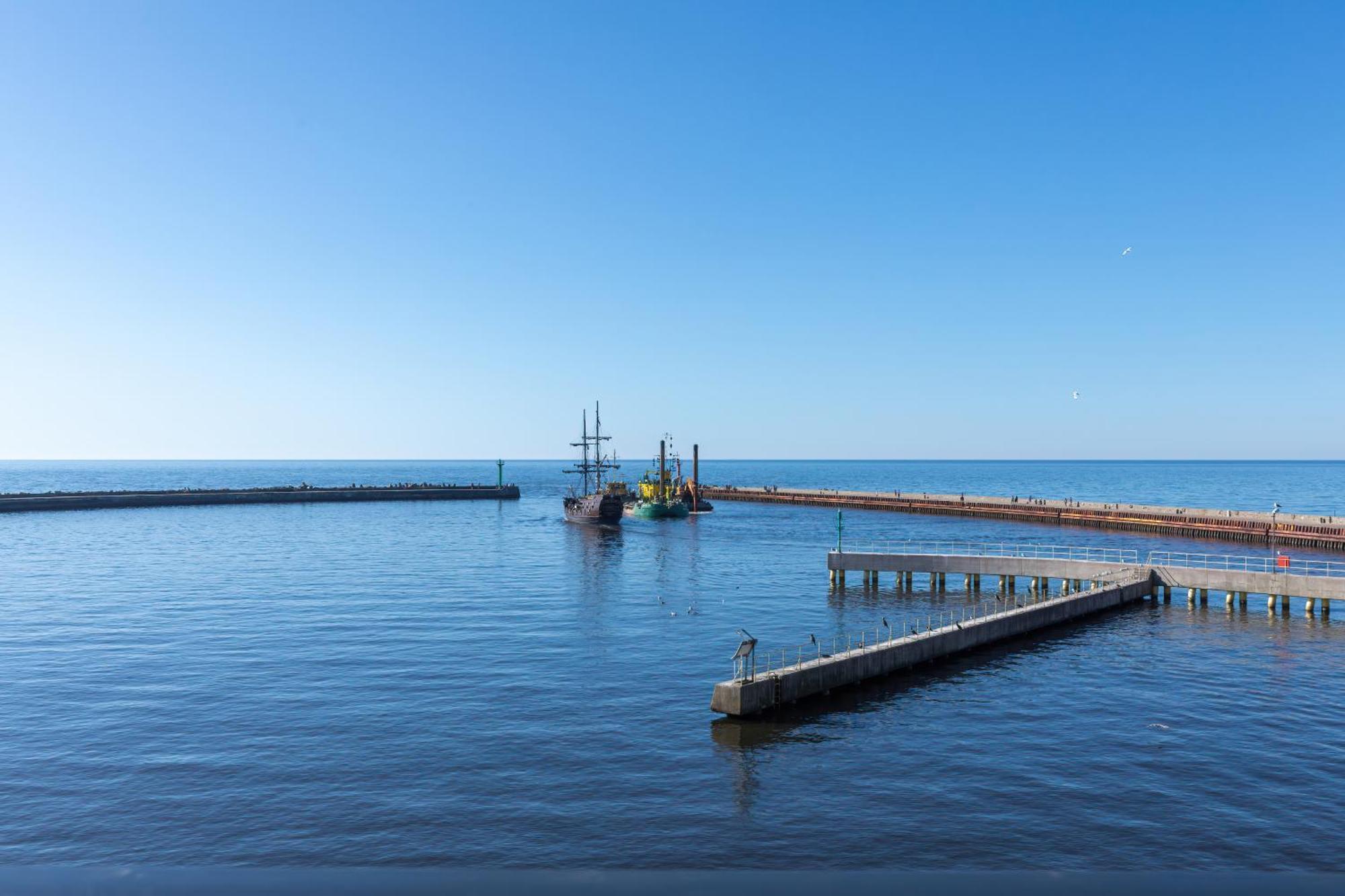 Bulwar Zachodzacego Slonca With Sea View Darlowo By Renters